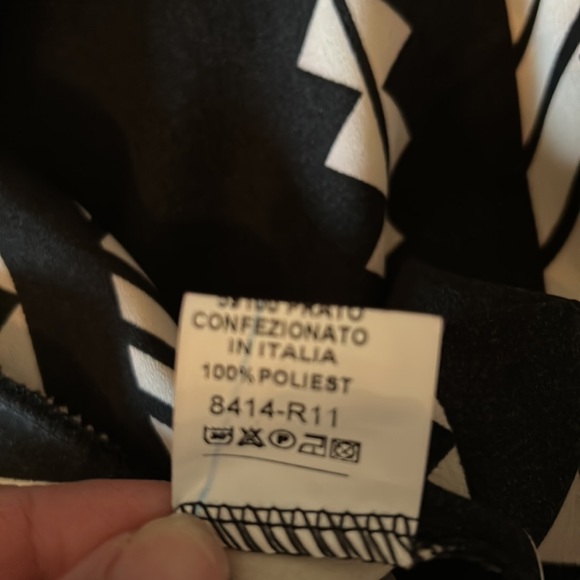 MADE IN ITALY satin feel maxi skirt one size - Picture 6 of 9